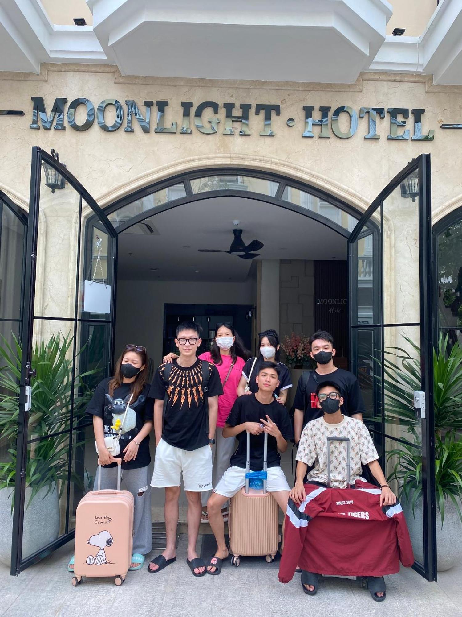 Moonlight Hotel Ha Long Buitenkant foto