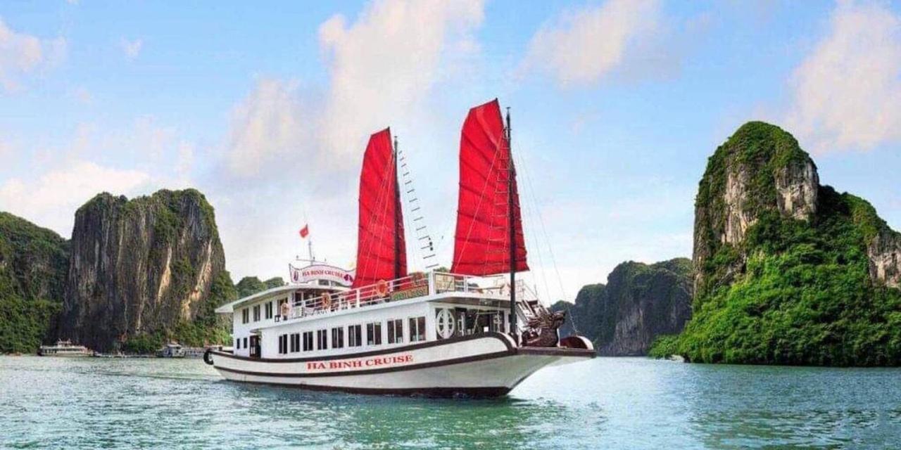 Moonlight Hotel Ha Long Buitenkant foto