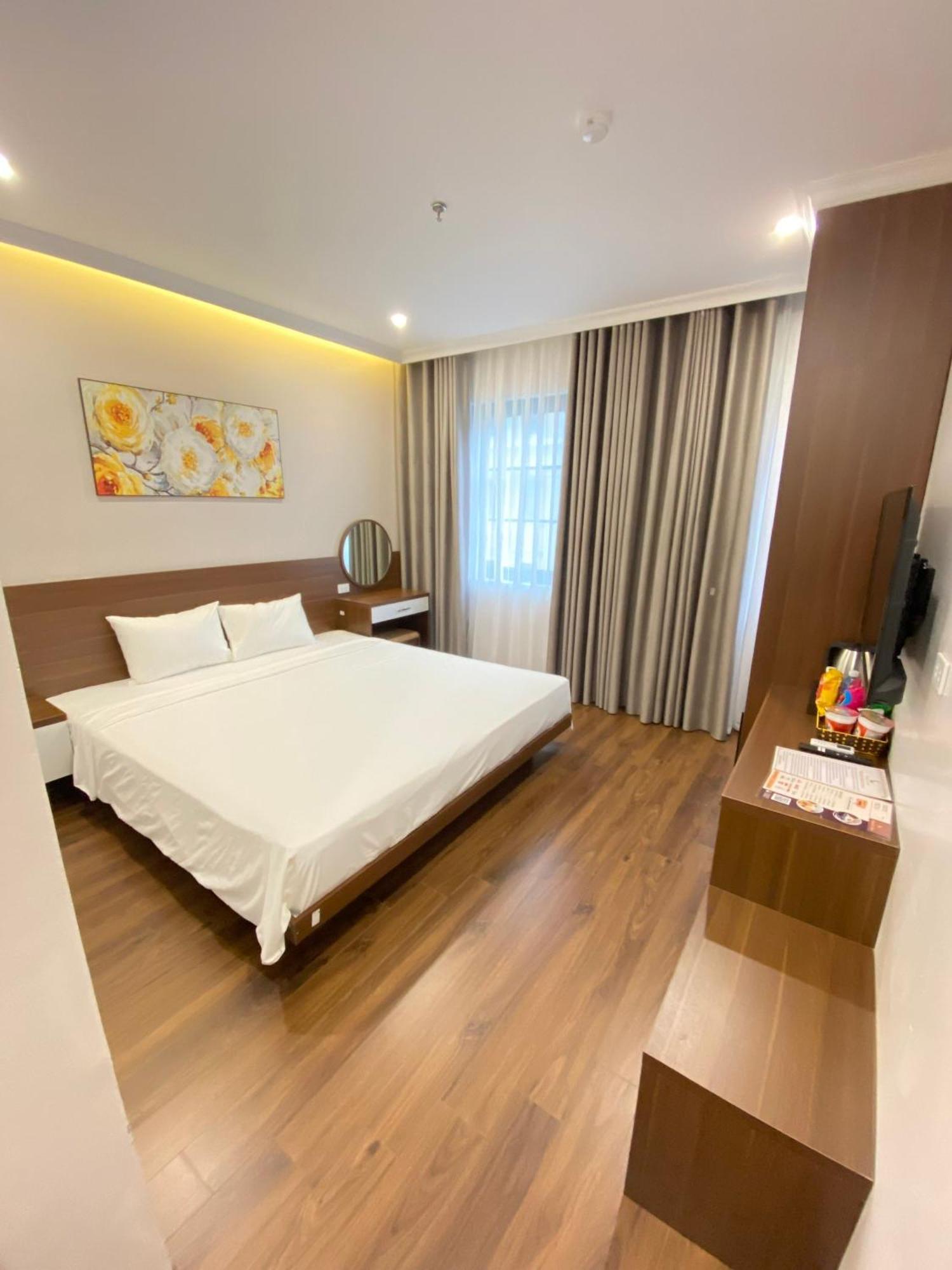 Moonlight Hotel Ha Long Buitenkant foto